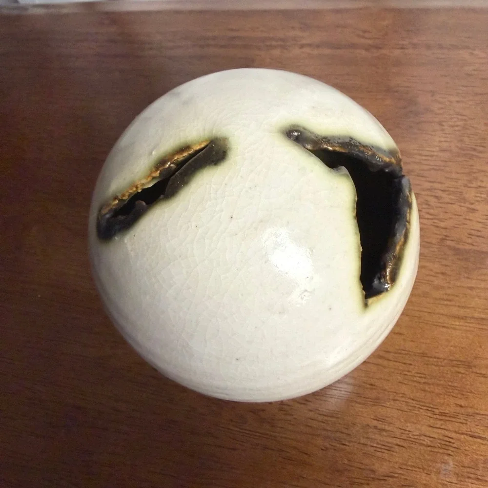 VTG Ceramic Scheurbol Torn Sphere Vase, Piet Knepper for Mobach Holland